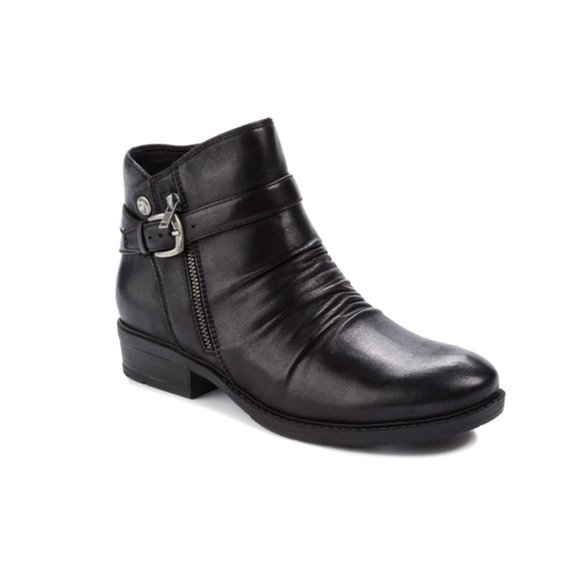 BareTraps Shoes - BareTraps Ankle Black Booties Shoes Size 9